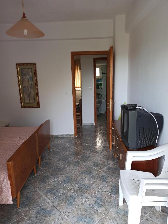 Anastasia - Efthimios Apartments Agios Konstantinos  Εξωτερικό φωτογραφία